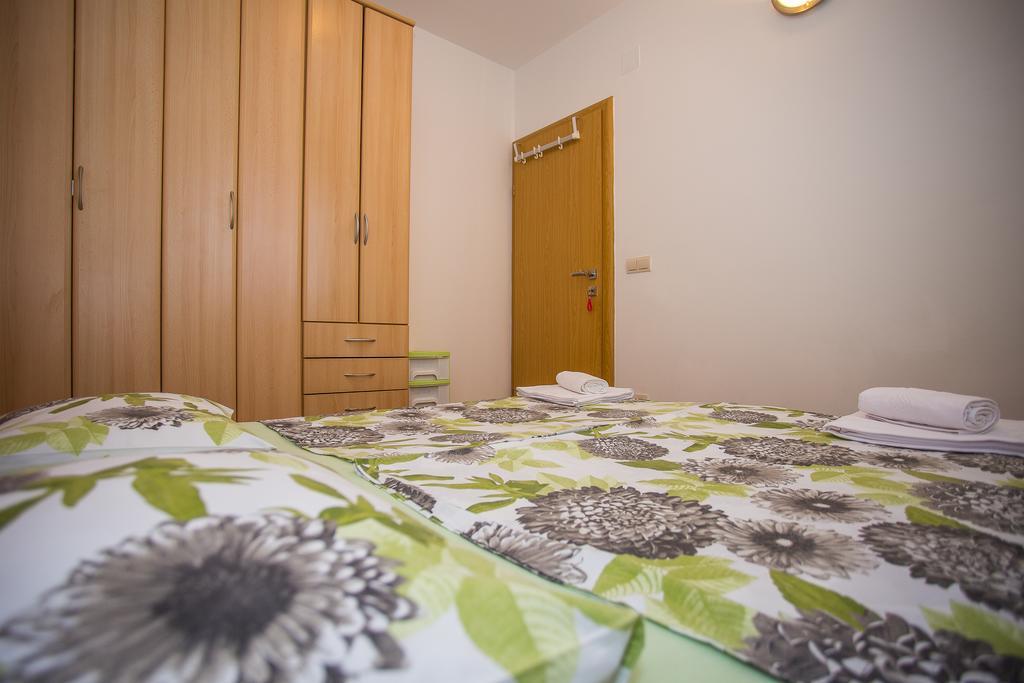 Apartments Mira Kaštela 外观 照片